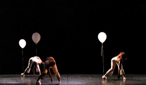 Ό,τι Ανεβαίνει Κατεβαίνει